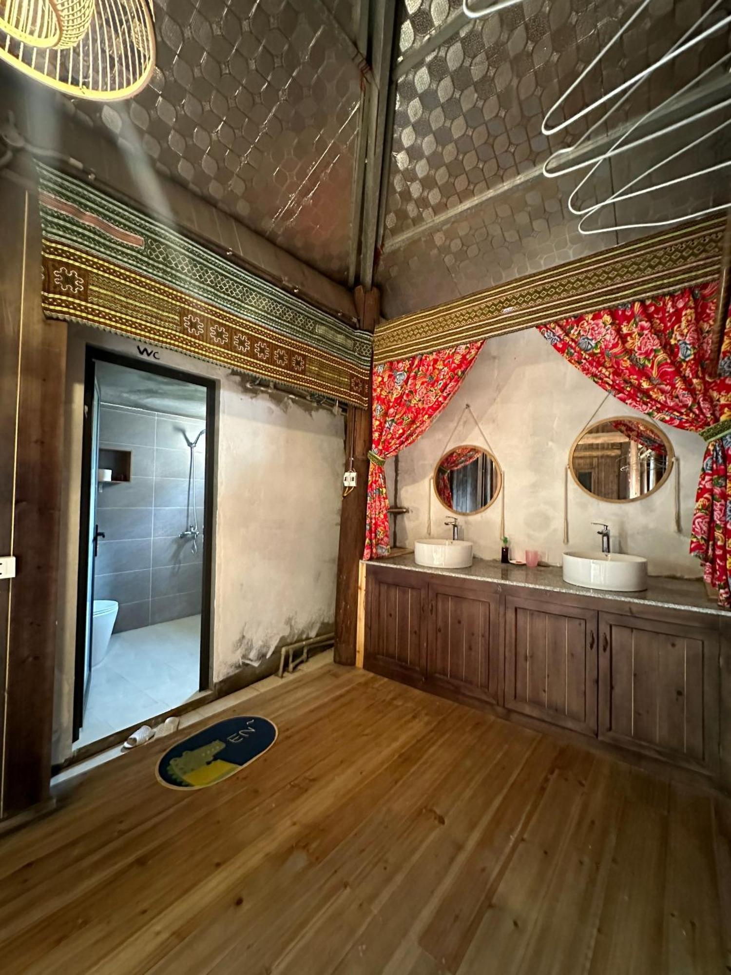 Little Ta Van Homestay Sapa Exteriör bild